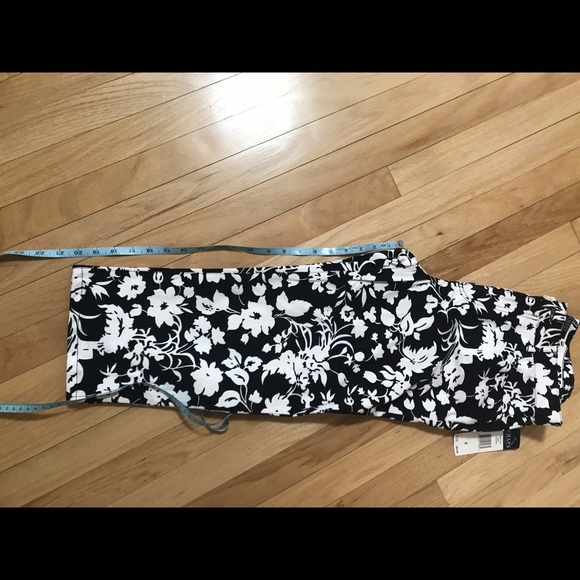 NWT Chaps Capris - Picture 10 of 10